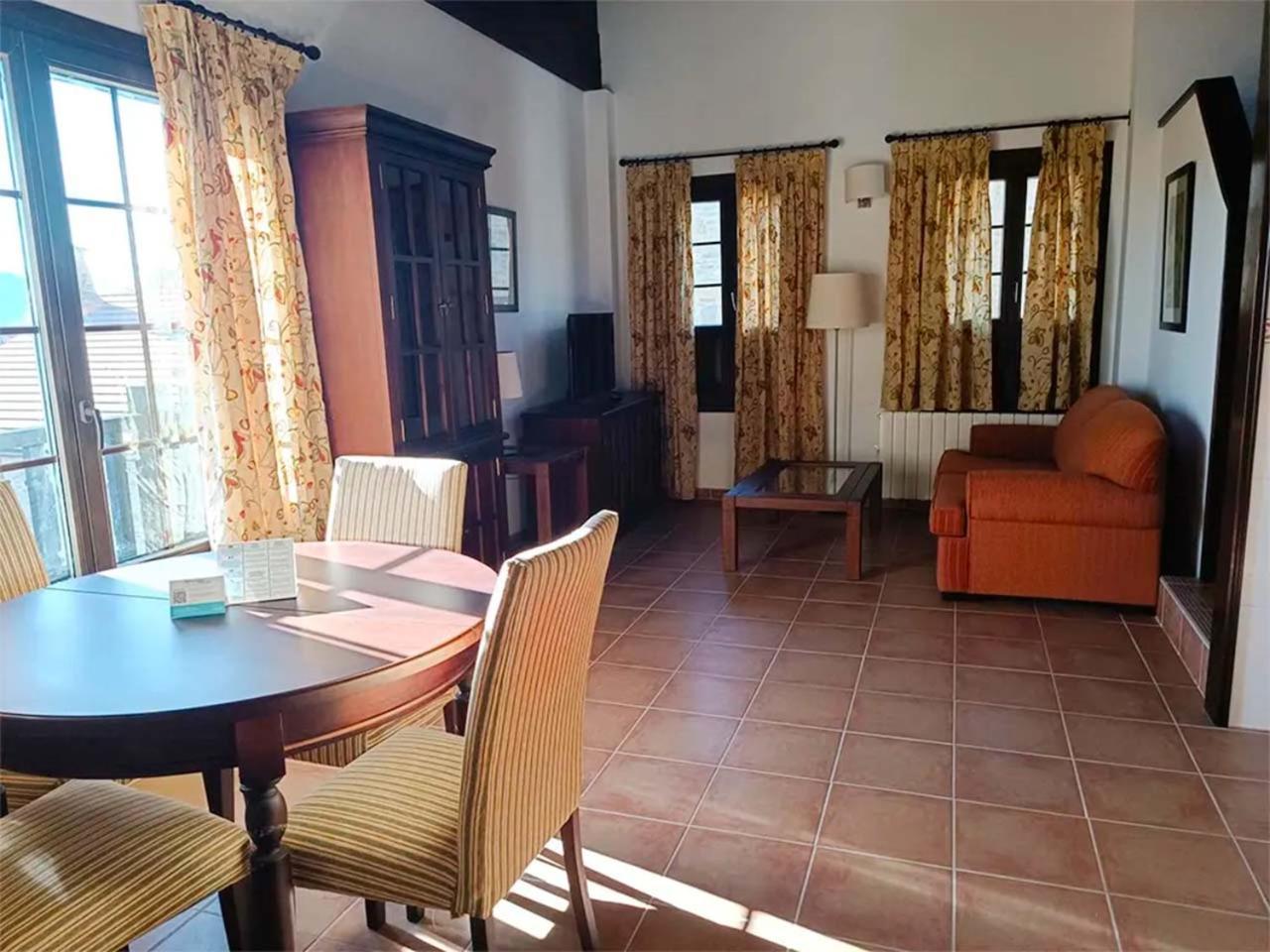 Apartamentos Jaca Mirador De Badaguas 3000 Bagian luar foto